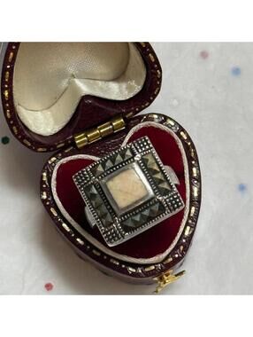 Vintage Sterling Silver Mercasite & Quartz Ring